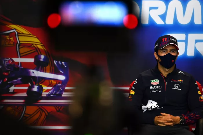 Sergio Pérez, Red Bull Racing en la conferencia de prensa