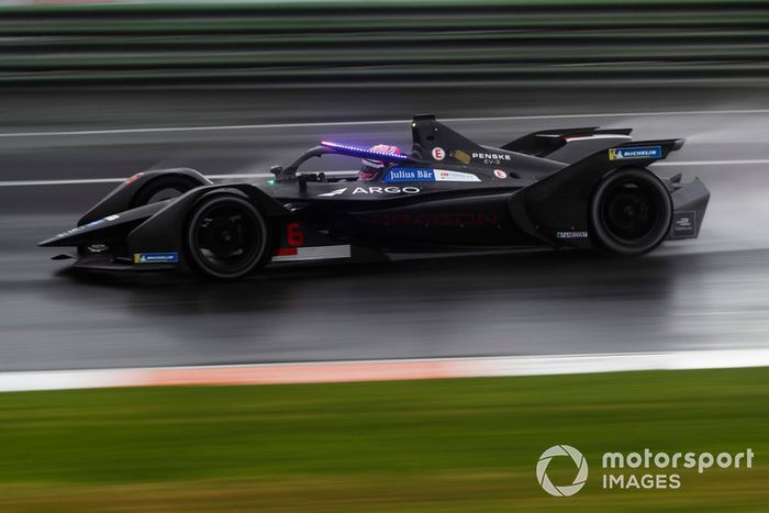 Maximilian Günther, Dragon Racing, Penske EV-3 con las nuevas luces LED del Halo