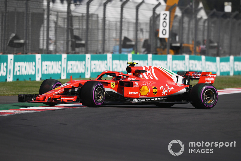 Kimi Raikkonen, Ferrari SF71H en tête-à-queue