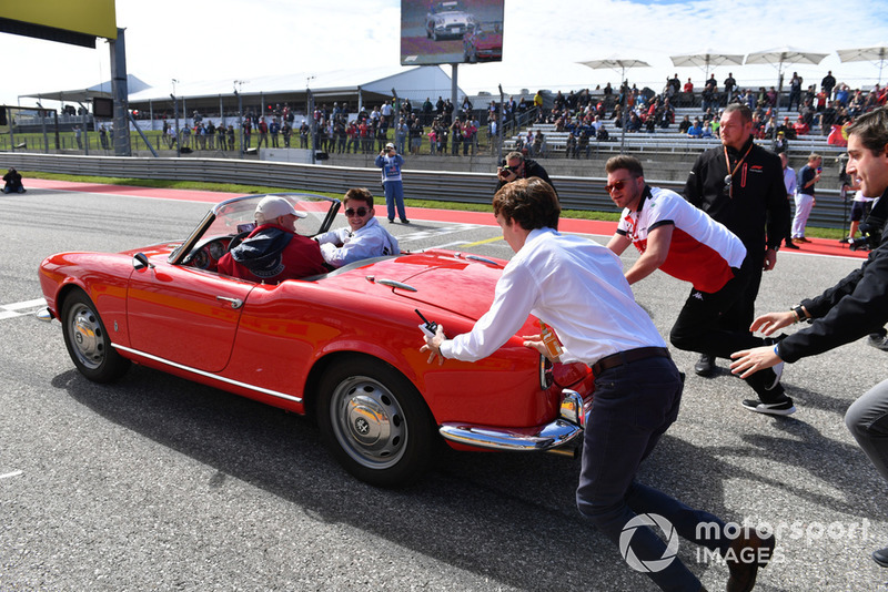 Charles Leclerc, Sauber tijdens de rijdersparade