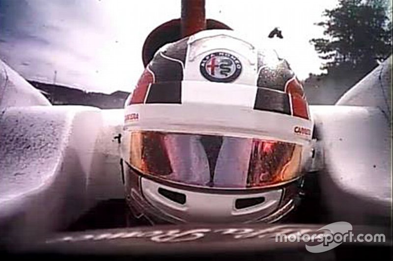 Charles Leclerc, Sauber, Fernando Alonso, McLaren MCL33 crash