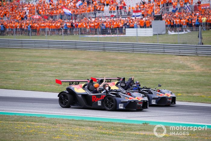 Sergio Pérez, Red Bull Racing, Max Verstappen, Red Bull Racing, en un KTM X-Bows