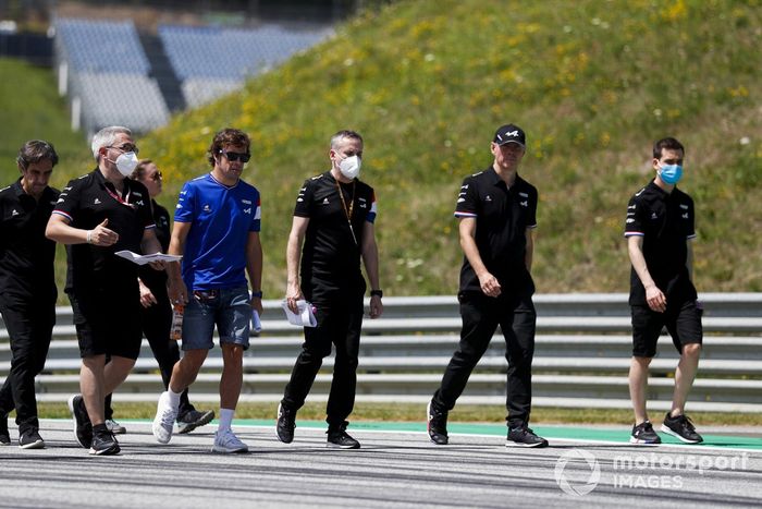 Fernando Alonso, Alpine F1, recorre la pista de Austria