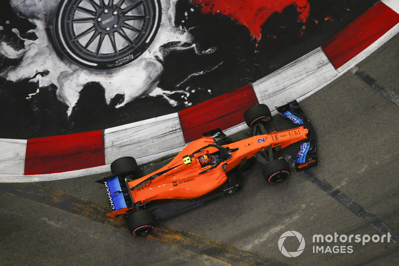 17 місце — Стоффель Вандорн (Бельгія, McLaren) — коефіцієнт 2001,00