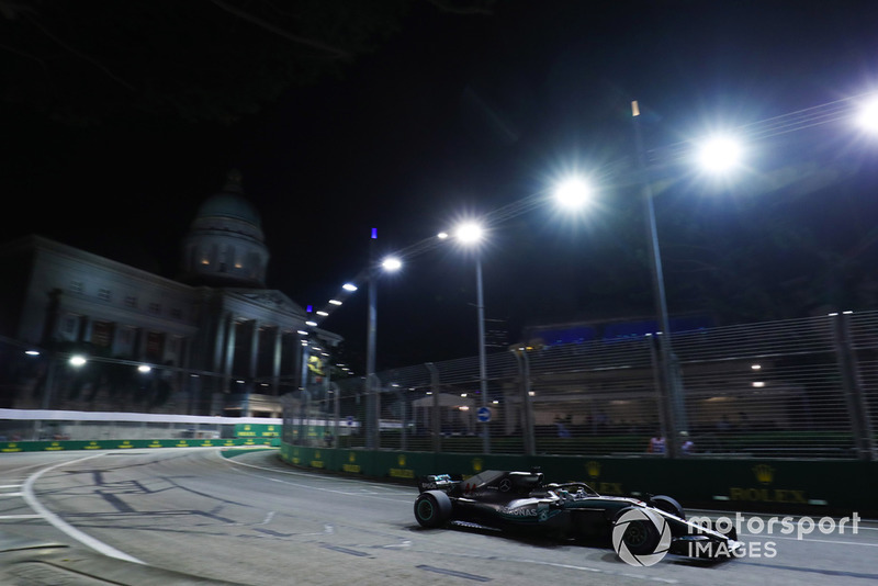 Lewis Hamilton, Mercedes AMG F1 W09 EQ Power+
