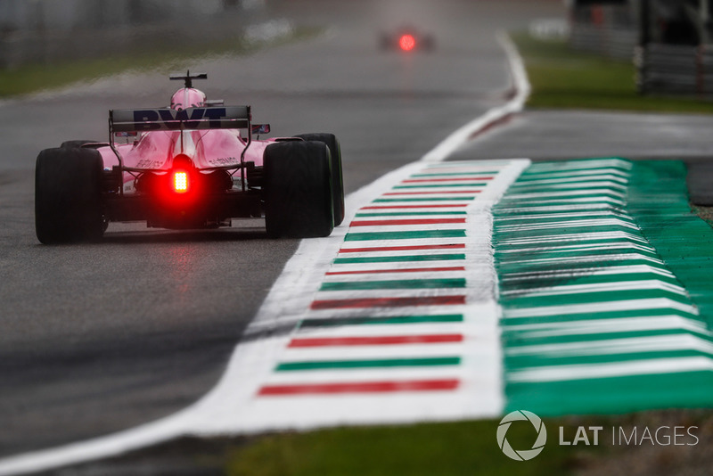 <img src="https://cdn-1.motorsport.com/static/custom/car-thumbs/F1_2018/TESTS/forceindia.png" alt="" width="250" /> Force India