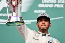 Race winner Lewis Hamilton, Mercedes AMG F1 celebrates on the podium