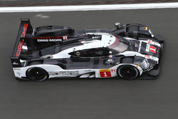 #1 Porsche Team Porsche 919 Hybrid: Timo Bernhard, Mark Webber, Brendon Hartley