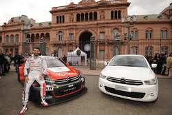 José María López, Citroën World Touring Car Team, Citroën C-Elysée WTCC durante la dimostrazione Cit