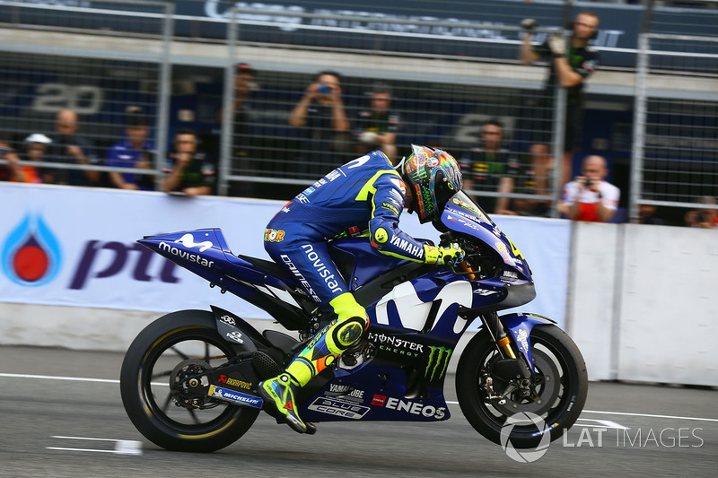 Valentino Rossi, Yamaha Factory Racing fait un essai de départ