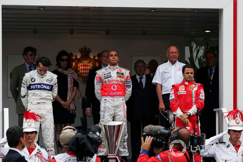 Podio: ganador de la carrera Lewis Hamilton, McLaren, segundo lugar Robert Kubica, BMW Sauber F1, Felipe Massa, Ferrari