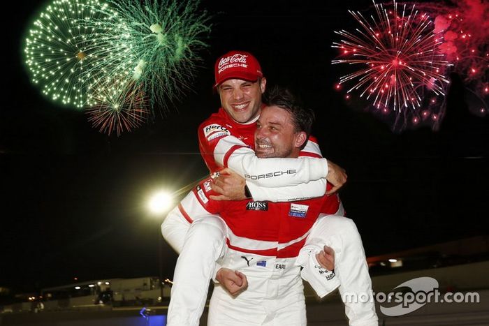 #912 Porsche GT Team Porsche 911 RSR: Earl Bamber, Laurens Vanthoor y Mathieu Jaminet. 