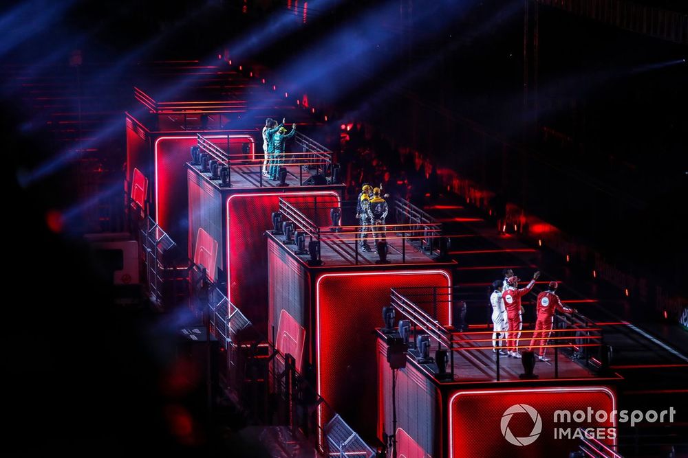 Les pilotes à la cérémonie d'ouverture