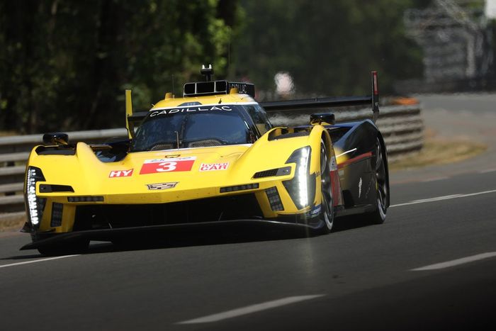 #3 Cadillac Racing Cadillac V-Series.R de Sebastien Bourdais, Renger Van Der Zande, Scott Dixon