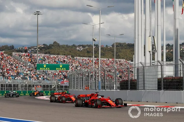 Sebastian Vettel, Ferrari SF90, Charles Leclerc, Ferrari SF90 Lewis Hamilton, Mercedes AMG F1 W10, Carlos Sainz Jr., McLaren MCL34 