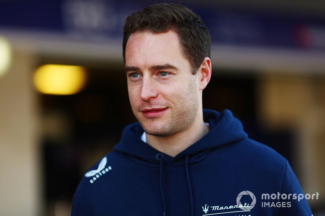 Stoffel Vandoorne z Belgii, Maserati MSG Racing, patrzy z boku