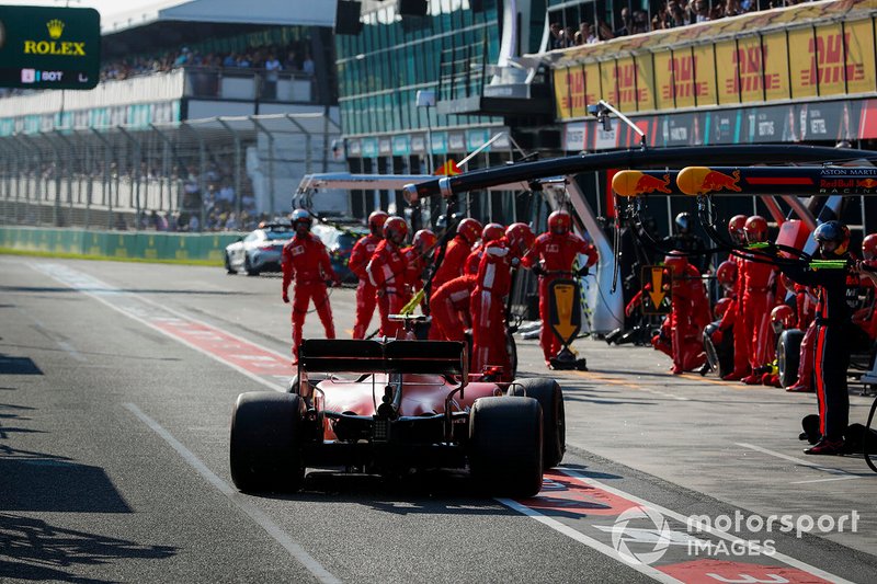 Charles Leclerc, Ferrari SF90, rientra per la sosta