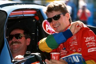 Dale Earnhardt, Richard Childress Racing; Jeff Gordon, Hendrick Motorsports