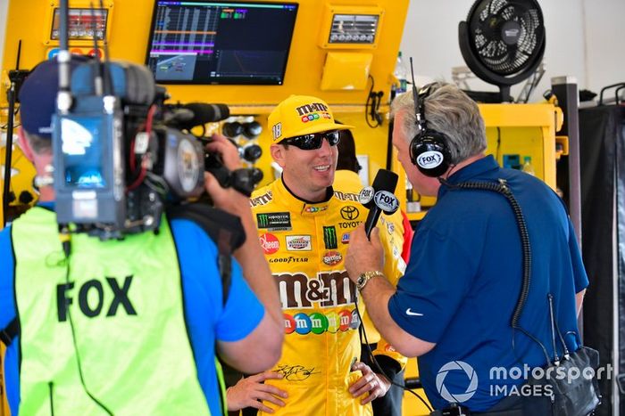 Kyle Busch, Joe Gibbs Racing, Toyota Camry M&M's Chocolate Bar