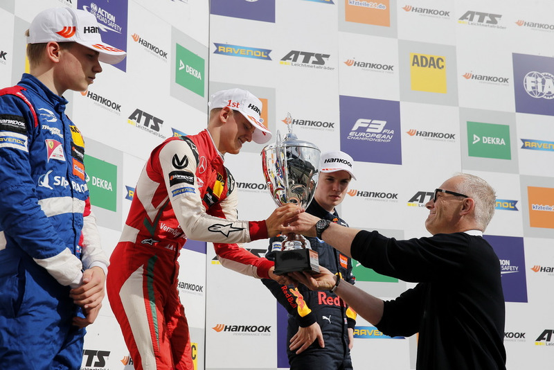 Podium : Le vainqueur Mick Schumacher, PREMA Theodore Racing Dallara F317 - Mercedes-Benz