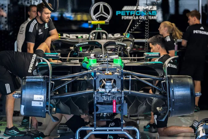 Mercedes W16