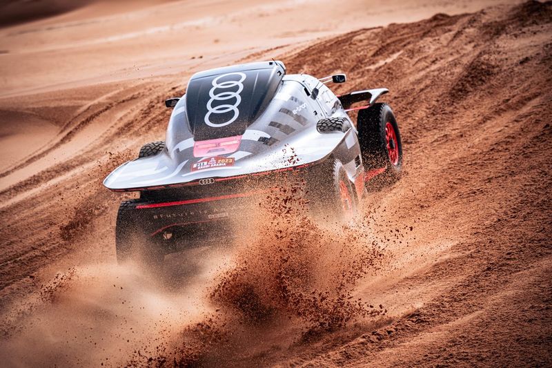 #211 Team Audi Sport Audi: Mattias Ekstrom, Emil Bergkvist