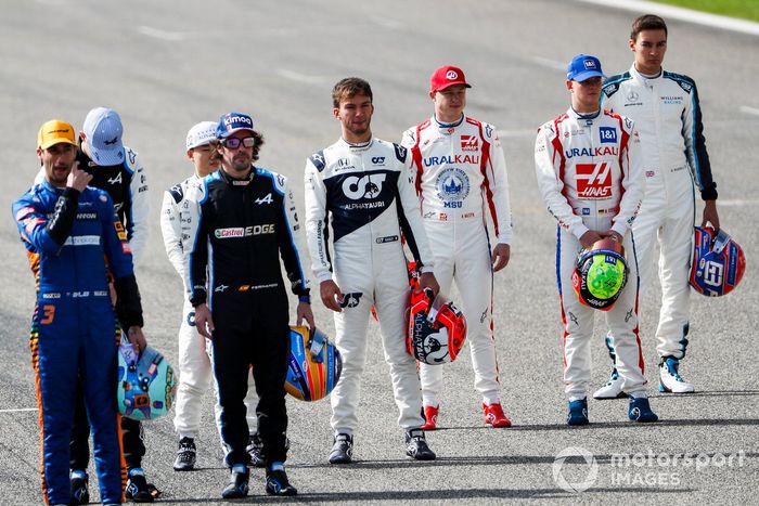 Nikita Mazepin, Haas F1 and Mick Schumacher, Haas F1 