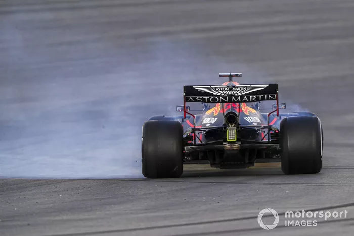 Trompo de Max Verstappen, Red Bull Racing RB16