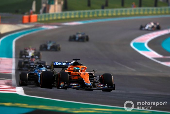 Daniel Ricciardo, McLaren MCL35M, Fernando Alonso, Alpine A521