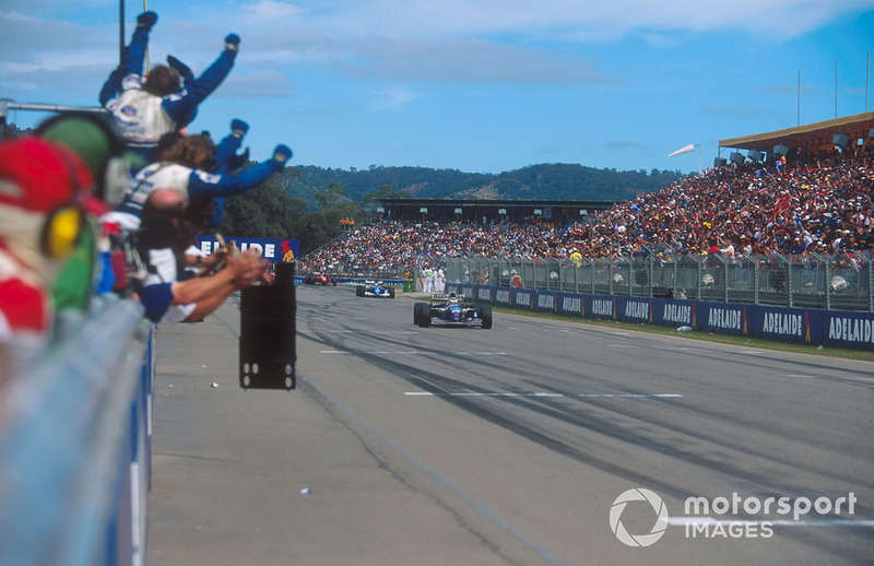 Le vainqueur Nigel Mansell, Williams FW16B