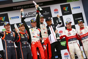 Jari-Matti Latvala, Miikka Anttila, Toyota Gazoo Racing, al secondo posto Hayden Paddon, Sebastian Marshall, Hyundai Motorsport, al terzo posto Mads Ostberg, Torstein Eriksen, Citroën World Rally Team