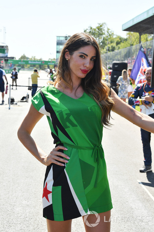 Grid girl