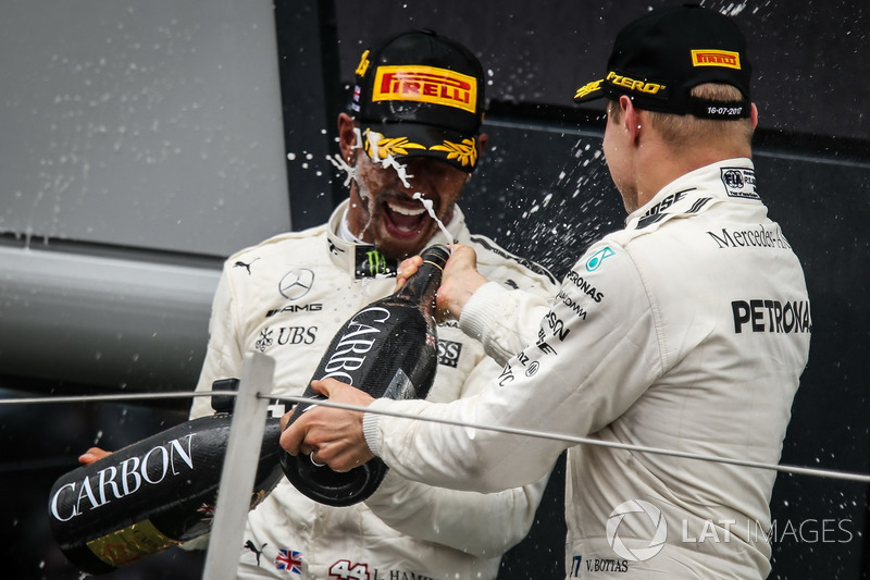 Race winner Lewis Hamilton, Mercedes AMG F1 and Valtteri Bottas, Mercedes AMG F1 celebrate on the podium