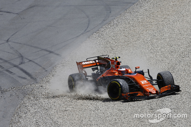 Felipe Massa, Williams FW40, choca con Stoffel Vandoorne, McLaren MCL32