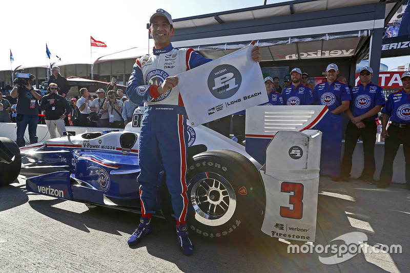 Ganador de la pole Helio Castroneves, Team Penske Chevrolet