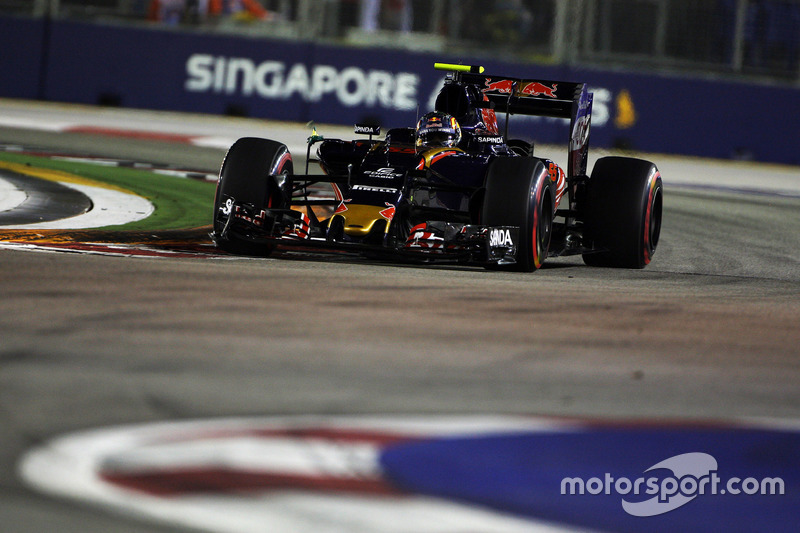 6. Carlos Sainz Jr., Scuderia Toro Rosso STR11