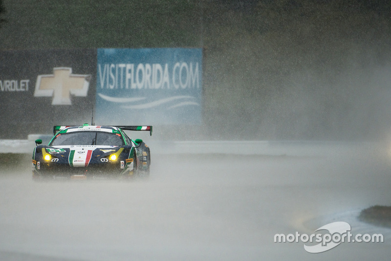 8. #51 Spirit of Race Ferrari 458: Peter Mann, Raffaele Giammaria, Matteo Cressoni