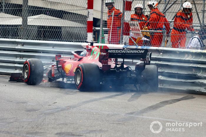 El accidente de Charles Leclerc, Ferrari SF21, al final de la clasificación