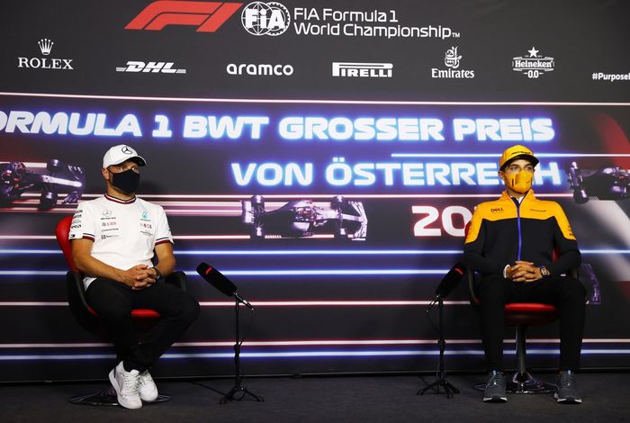 Valtteri Bottas, Mercedes Lando Norris, McLaren durante la conferencia de prensa