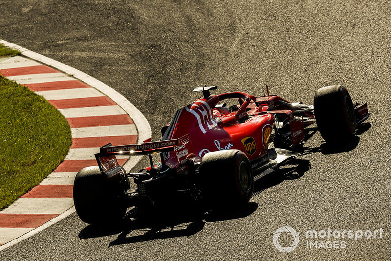 Vettel en hızlı turu attı