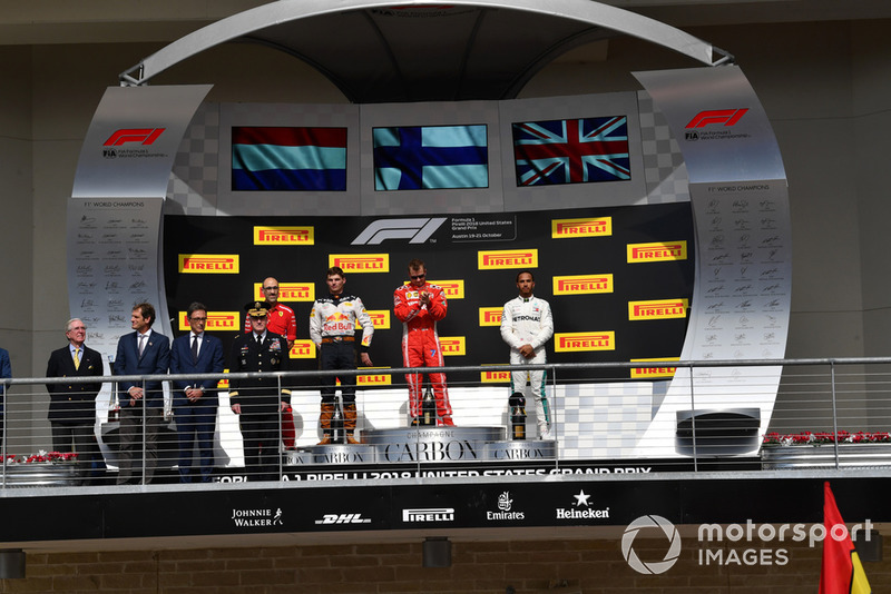 (da Sx a DX): Max Verstappen, Red Bull Racing, Kimi Raikkonen, Ferrari e Lewis Hamilton, Mercedes AMG F1 sul podio