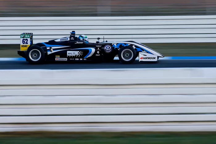 Ferdinand Habsburg, Carlin Dallara F317 - Volkswagen