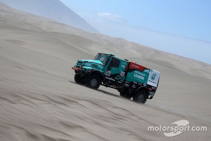#505 Team De Rooy Iveco: Federico Villagra, Ricardo Torlaschi, Adrian Yacopini              