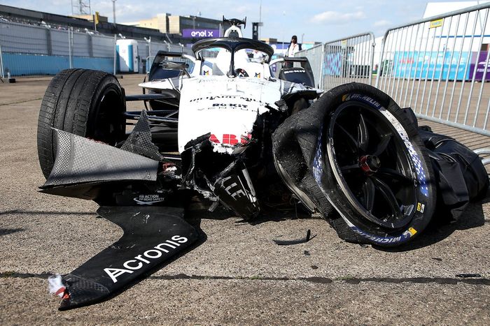 Coche dañado de Edoardo Mortara, Venturi Racing, Mercedes-Benz EQ Silver Arrow 02