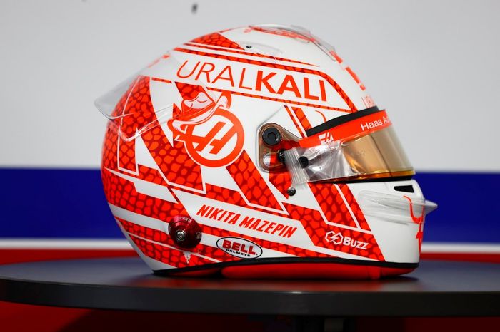 El casco de Nikita Mazepin, Haas F1, para el GP de Estados Unidos 2021