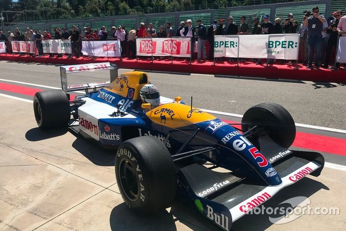 F1ニュース｜リカルド・パトレーゼ”レッド5”のウイリアムズFW14を久々