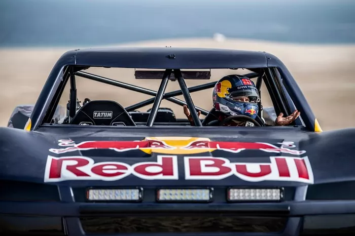 Nasser Al Attiyah y Jorge Lorenzo