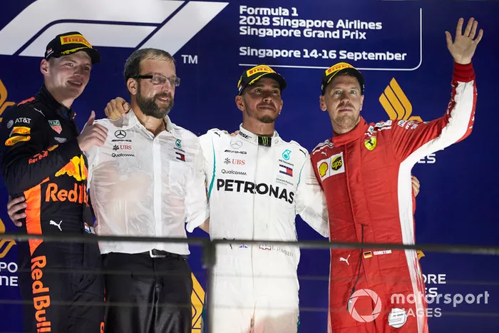 GP de Singapur: 1º Hamilton, 2º Verstappen, 3º Vettel