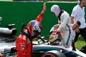 Pole pozisyonu galibi Kimi Raikkonen, Ferrari kutluyor