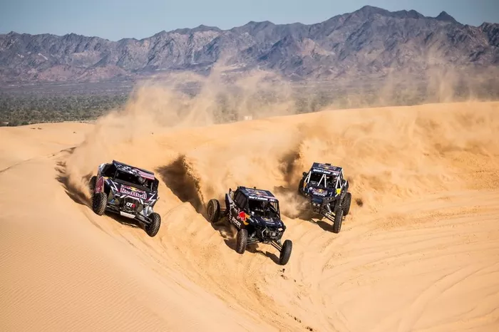 Blade Hildebrand, Mitch Guthrie y Seth Quintero, miembros del equipo Red Bull Junior Off-Road